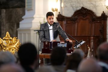 Sänger Khaled Arefi füllte die musikalischen Traditionen seiner afghanischen Heimat mit Leben.